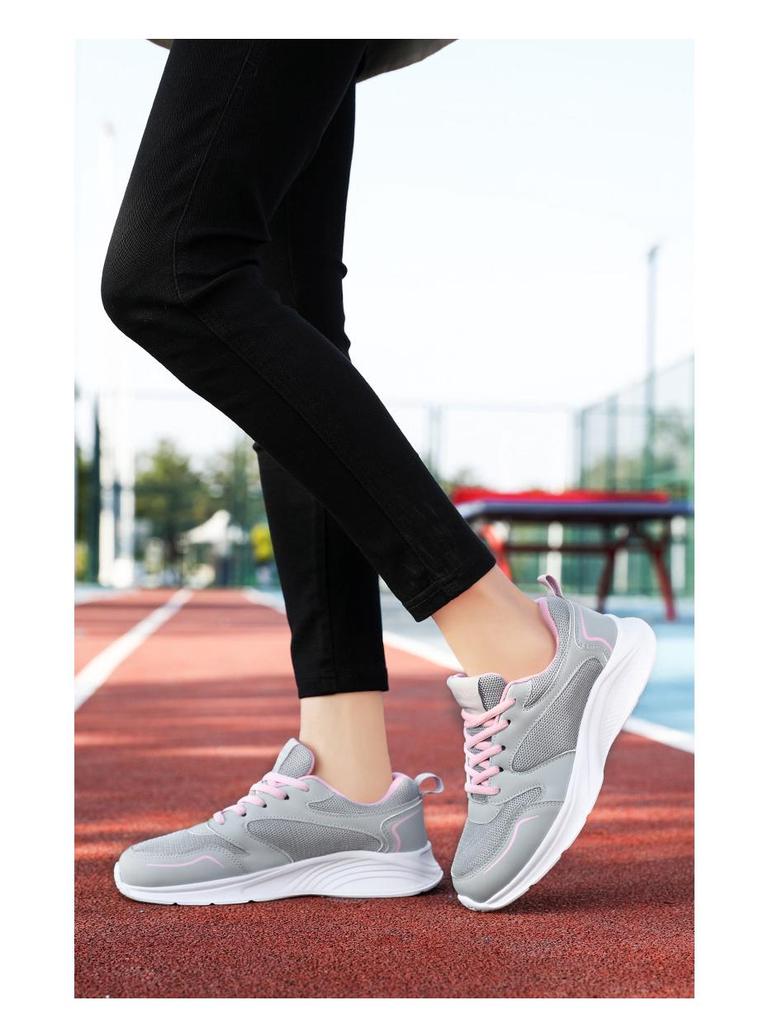 Женская черная сетчатая дышащая спортивная обувь Jinjiang - легкая весенне-летняя обувь для бега и повседневных путешествий для студентов