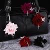 Изысканный дизайн Симуляция Роза Цветок Форма Бабочка Брелок Подвеска Украшение для сумки Подарок