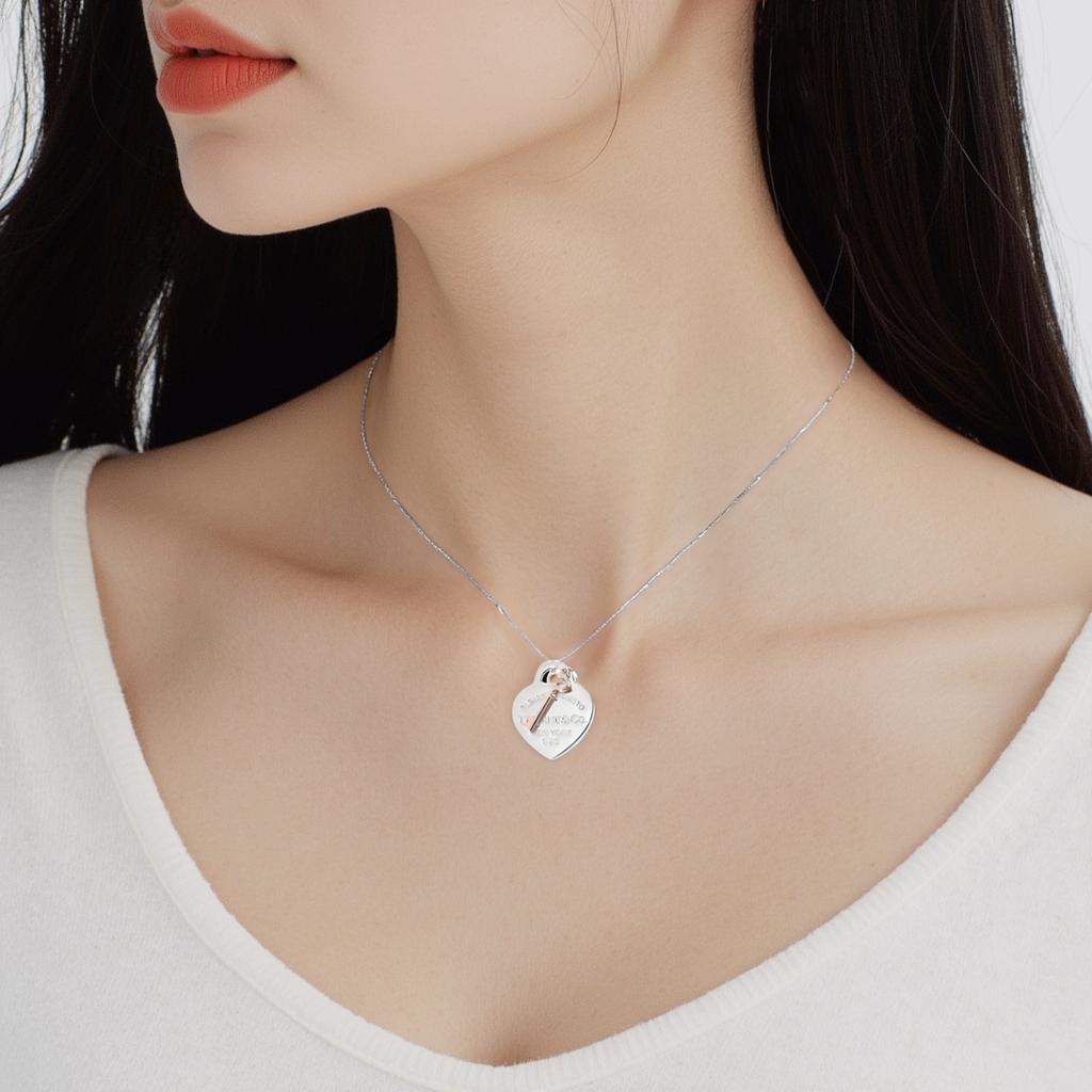 Tiffany И Ко. Возвращение в Тиффани Сердце Ключ Серебряный Кулон Ожерелье Женское ожерелье 30971531