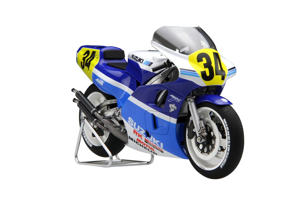 Bike Series Suzuki Late Model Plastic Model 1/12 No.18 RGV- (XR-74) '88