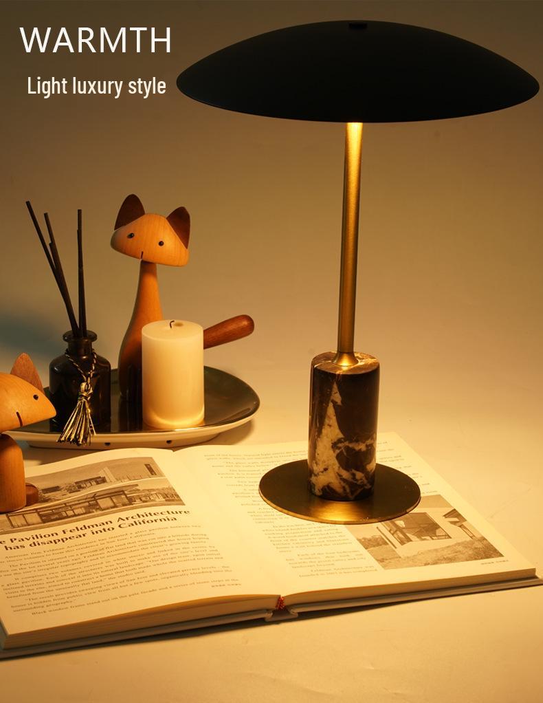 Светодиодный ночник с сенсорным управлением из кованого железа и мрамора для спальни, кабинета, отеля, кафе или бара