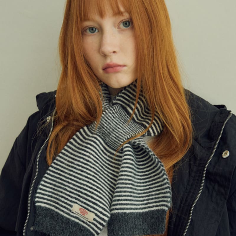 WEDNESDAYOASIS FOR WOMEN Always Pin Stripe Knit Muffler 3COLOR