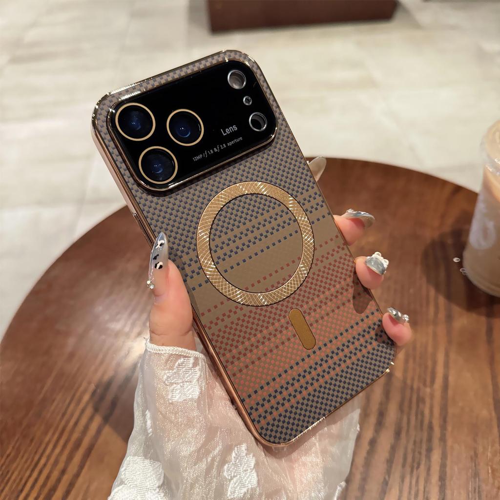 Магнитный чехол из углеродного волокна iPhone 17 Pro Max с большим окном - Совместим с iPhone 16/17 Pro.