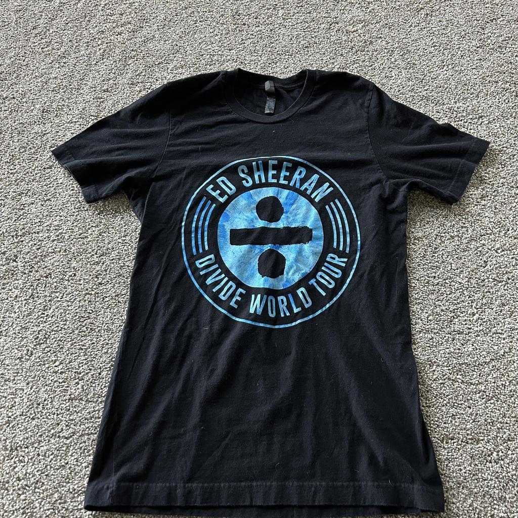 Ed Sheeran Divide World Tour Shirt Mens Small Black Concert Graphic Tee T-Shirt Unisex T-Shirt