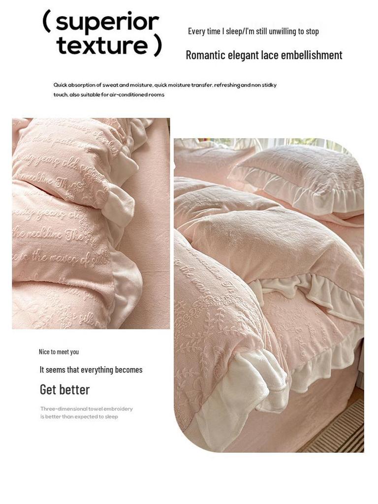 Комплект из 4 предметов класса А из молочного бархата с кружевом для зимы: Мягкий, двухсторонний коралловый флис кремового цвета