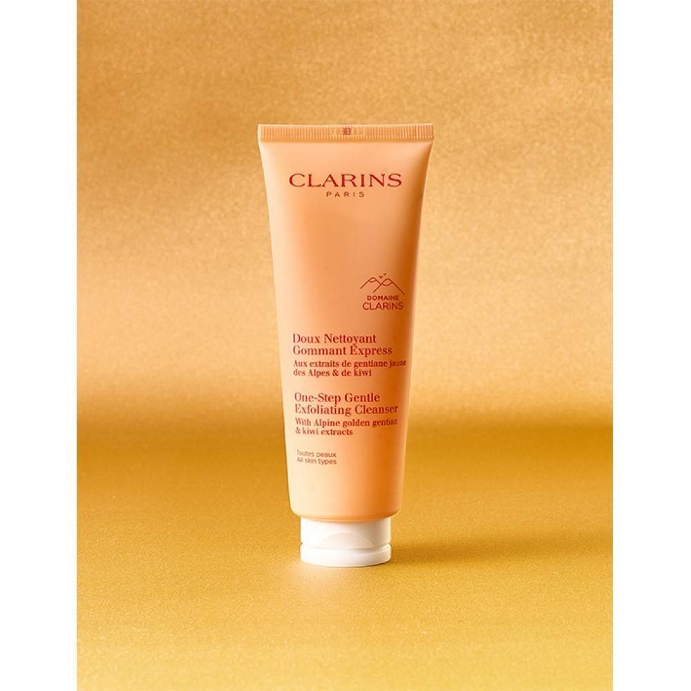 Clarins Очищающее молочко для лица One Step Gentle Cleanser 125 мл