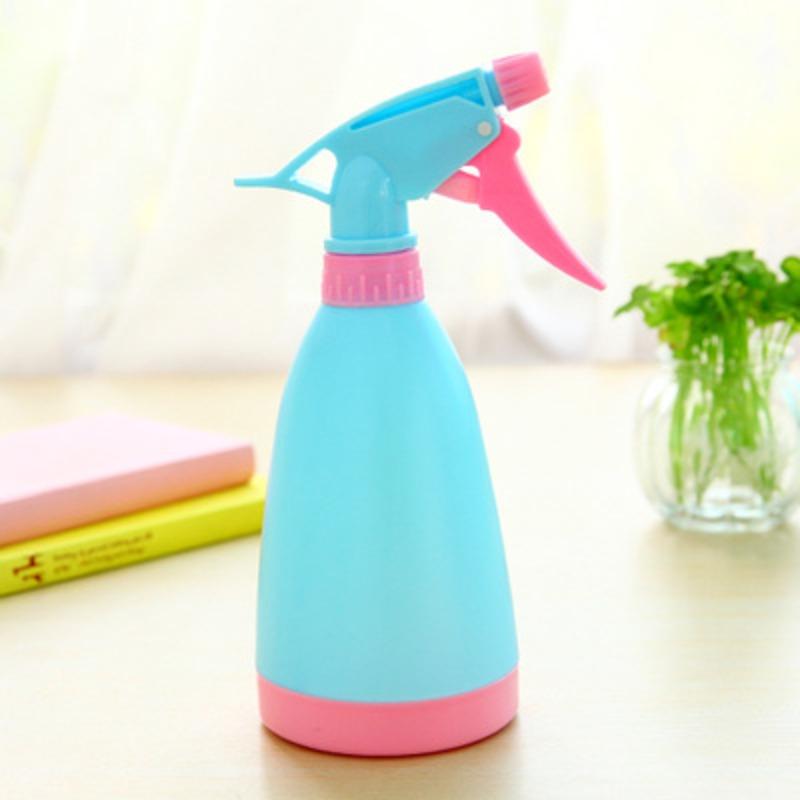 Hand-pressed Garden Spray Pot Candy-colored Watering Pot for Watering Flowers Sprayer Watering Can Watering Can for Growing Flowers