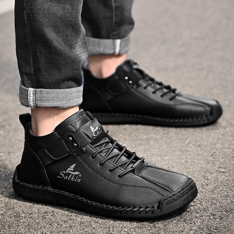 New 2025 Handmade Leather Men Boots Man Breathable Casual Leather Shoes Design Sneakers Men Ankle Boots Breathable Outdoor Boats