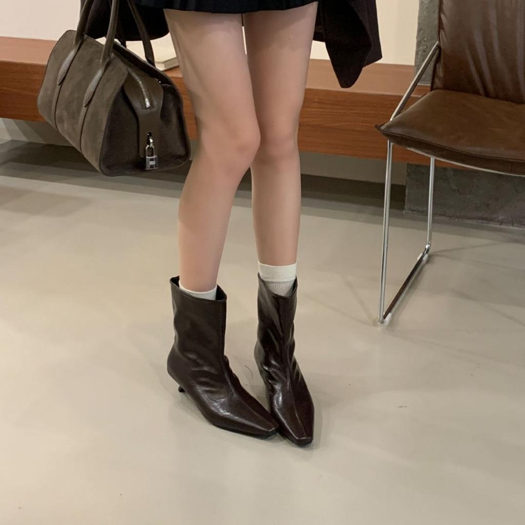 2025 Winter New Round Head Thin Short Heel Thin Fashion Martin Women's Short Boots Commuter Chel Write Boots