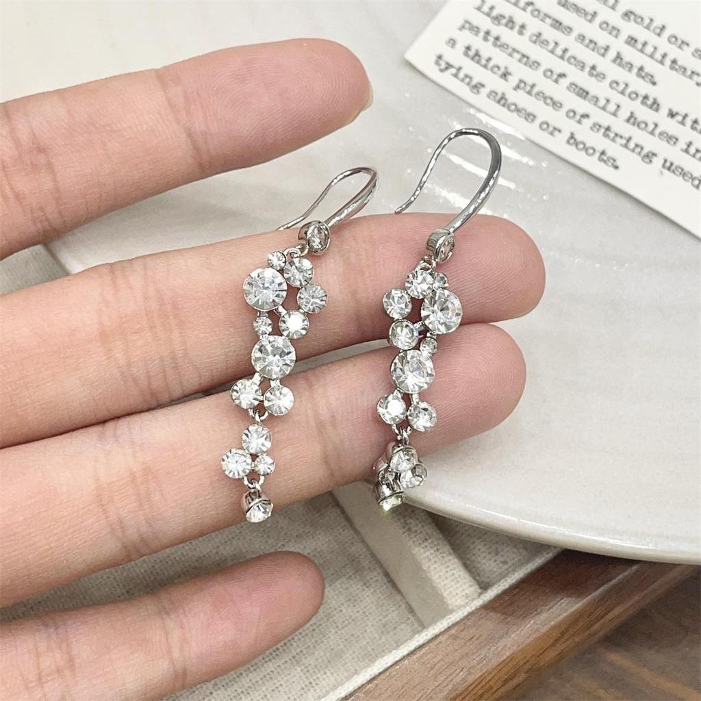 Elegant Tassel Zircon Earrings - Luxurious Design for a Unique and Sophisticated Look