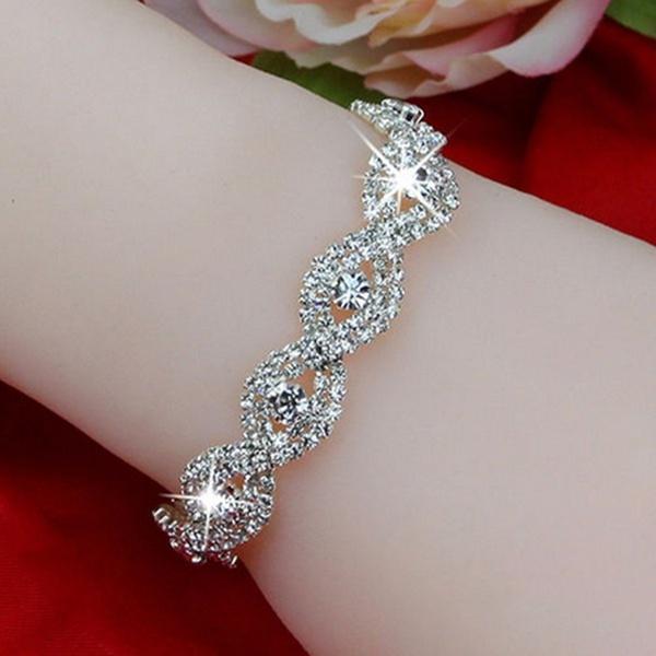 Women Jewelry Elegant Deluxe Austrian Crystal Bracelet Women Infinity Rhinestone Bangle