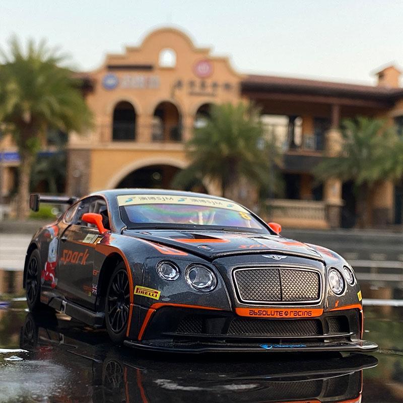 1/24 Bentley Continental GT3 Свободный ход Высокий свет Спортивный гоночный автомобиль Модель Игрушка Литой металл Сплав Миниатюрная реплика