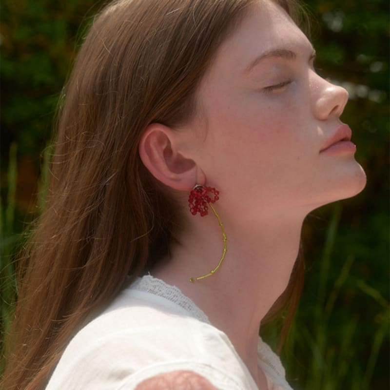 LOVE ME MONSTER Narcissus Beads Earrings (L242MER080)