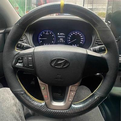 Для Hyundai MISTRA 2014- ручная прошивка углеродное волокно Кожаная Накладка на Руль Автомобиля
