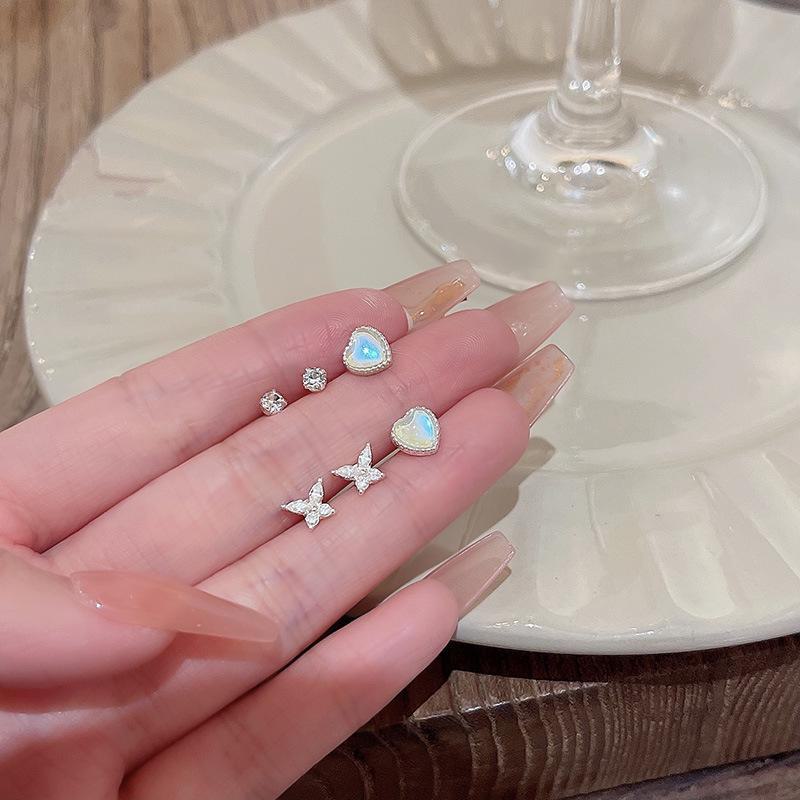 Комплект серег S925 Silver Needle Gradient Love & Butterfly - элегантная и универсальная коллекция средств по уходу за ушами