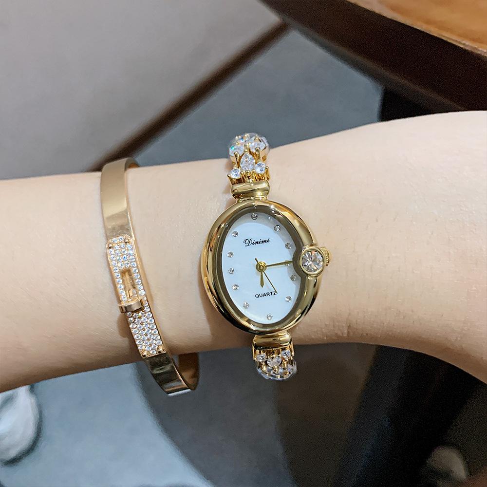 Romantic Bracelet Watch for Women, Oval Mother-of-pearl Face Rhinestone Temperament Women's Watch Simple Quartz Watch