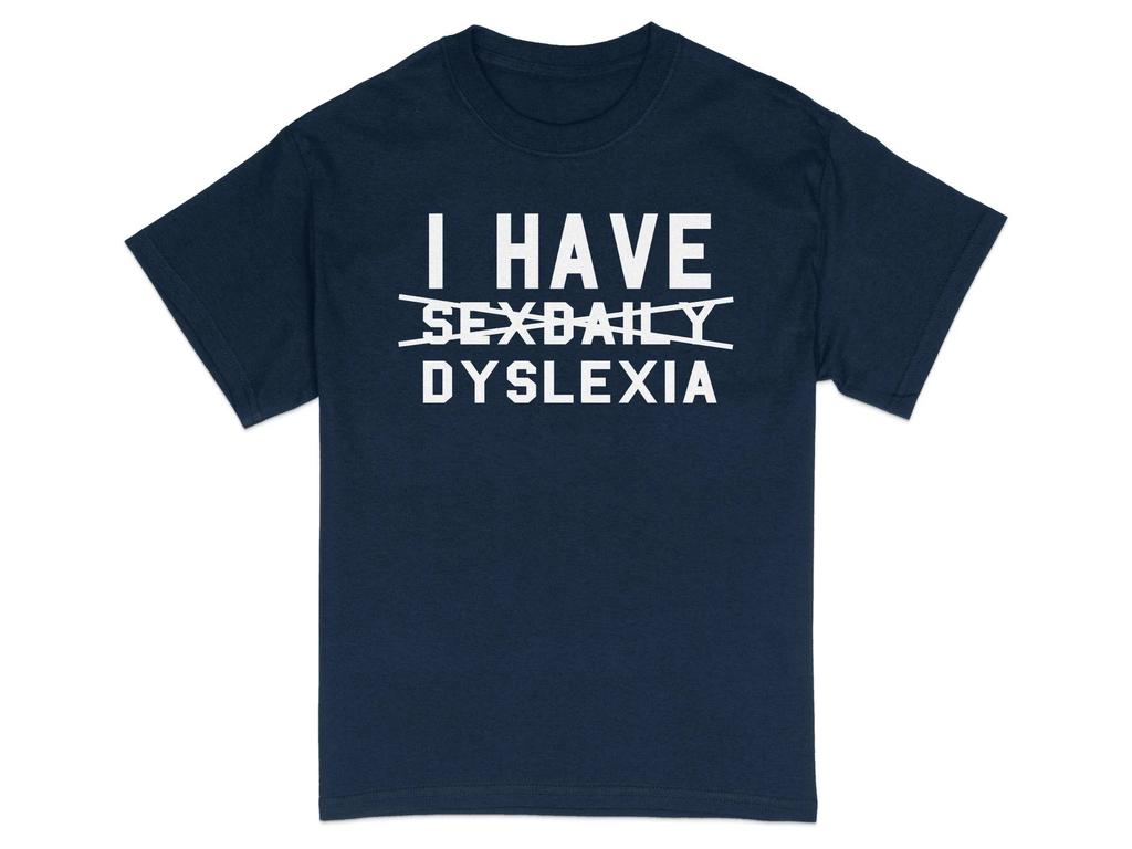 Funny Dyslexia Awareness T-Shirt Humorous Wordplay Graphic Tee Graphic T Shirts Retro Streetwear Short-sleeved Men's T-shirt
