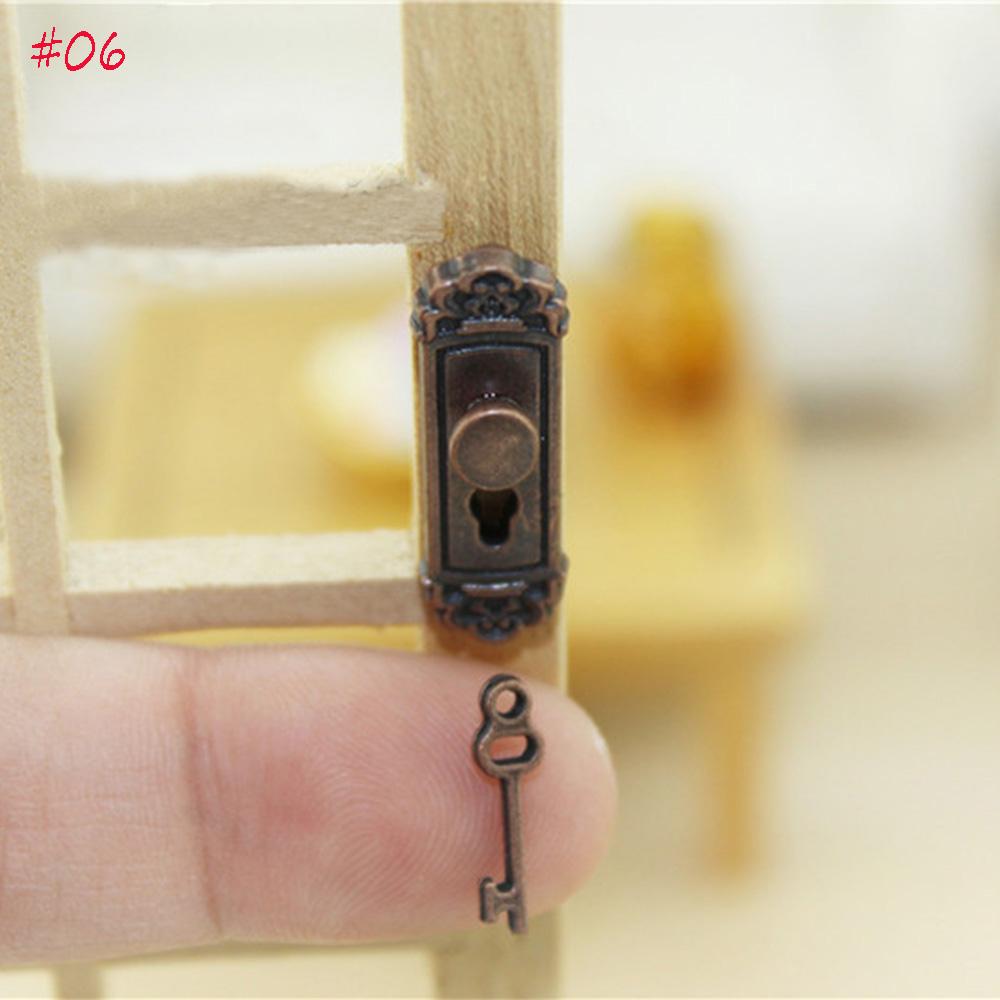 1pc Funny Retro Vintage Mini 1/12 Dollhouse Miniature Key Door Lock