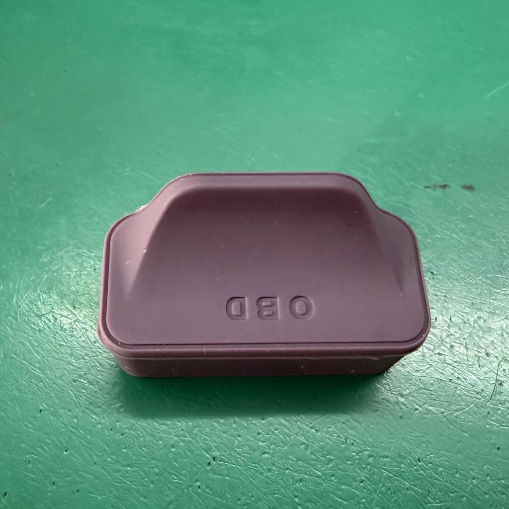 Mercedes-Benz OBD Interface Silicone Cover: Waterproof Protector for GLC300L, C-Class, E-Class Interior Diagnostic Port.