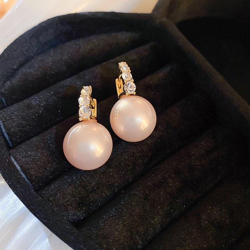 Серьги-цветы из пресноводного жемчуга с посеребренными и позолоченными иглами из настоящего золота, высококлассные серьги, французские серьги в стиле легкой роскоши, элегантные серьги для женщин