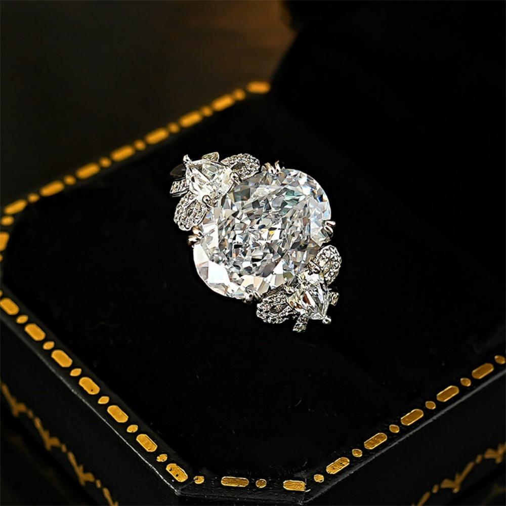 Elegant Luxury Female Big White Zircon Stone Oval Adjustable Open Ring Vintage Silver Color Wedding Jewelry For Women