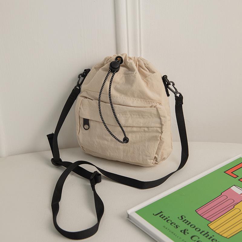 Сумка-мессенджер из нейлона с завязками на шнурке в корейском стиле 2023 года — легкая, универсальная летняя женская сумка через плечо