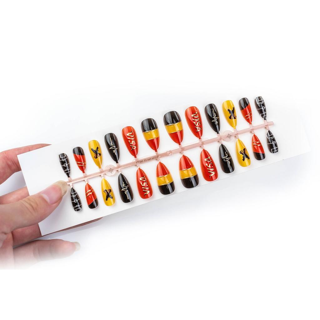 World Cup Themed Football Nail Art, Armor, Almond-gold Cat-eye 24-piece Short Nail Art Pieces