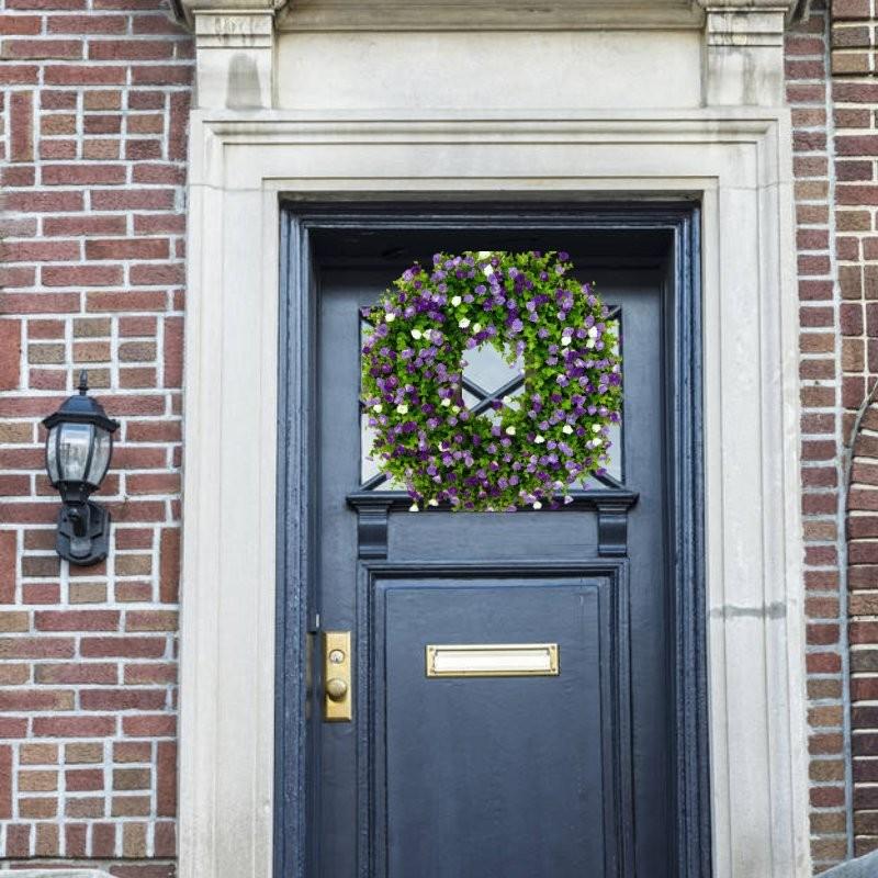 Яркие искусственные цветочные венки разных размеров, идеально подходящие для сезонного украшения