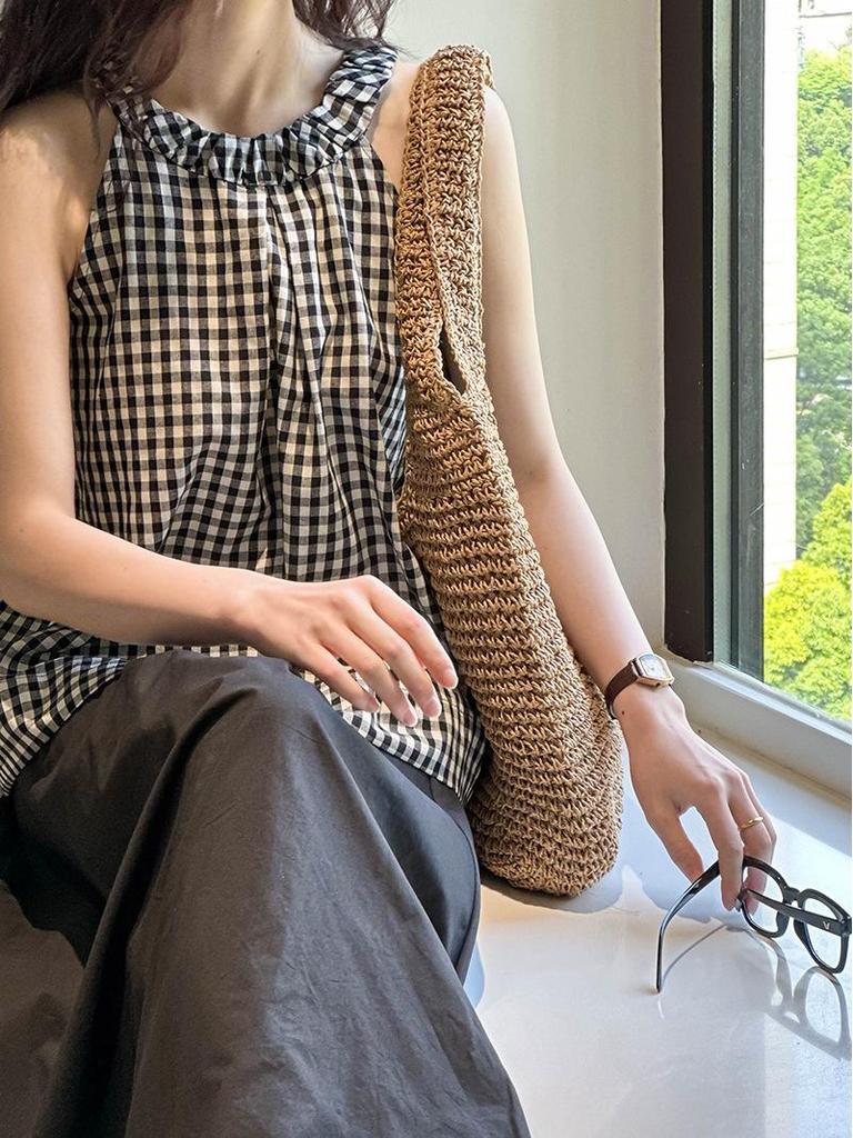 Ретро клетчатый топ-камезоль на халтере, черно-белый, весна/лето 2025