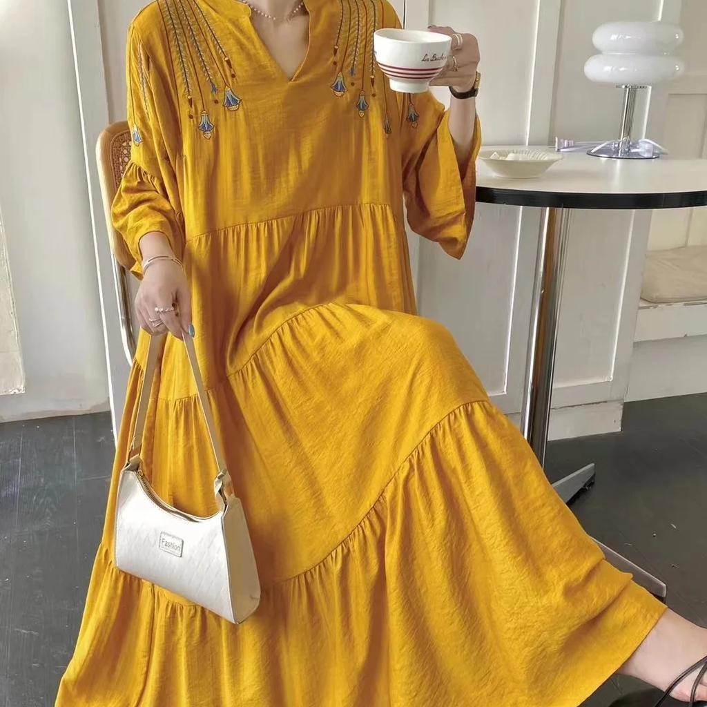 Clothland Женское Элегантное Вышитое Платье V-образный Вырез Расклешенные Рукава Свободный Стиль Цельный Ретро Миди Платья