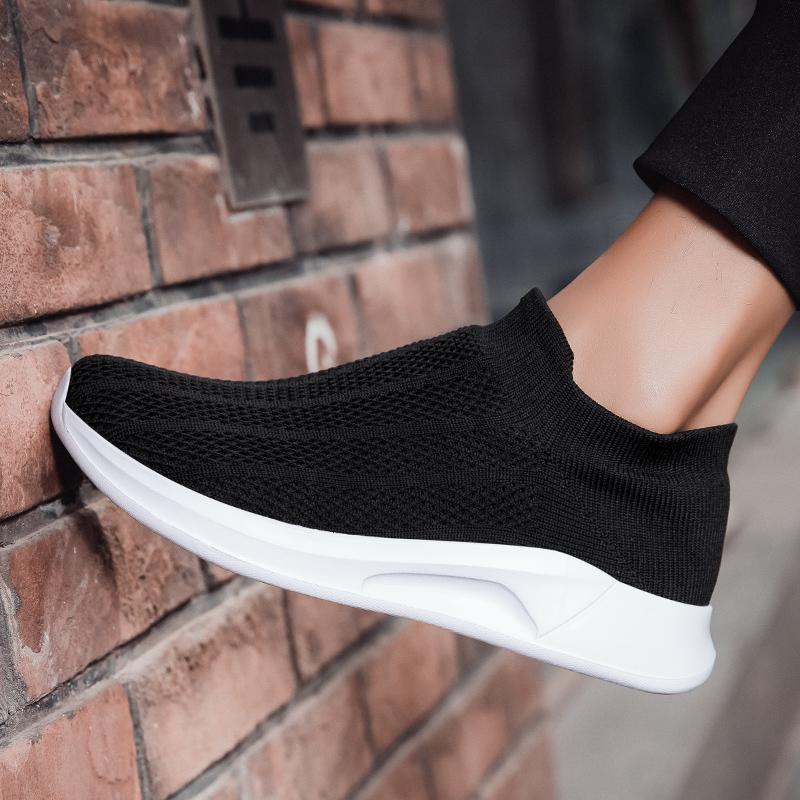 Athletics Sneakers Male Walking Shoes Sneakers Men Breathable Man Casual Shoes New Style Running Sneakers Slip On Loafers Men