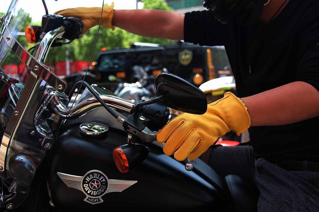 Motorcycle Gloves Deer Leather Waterproof Leather Gloves Outdoor Motorcycle Gloves Breathable Flexible Spring Autumn All Seasons S M L Size M [OZERO]