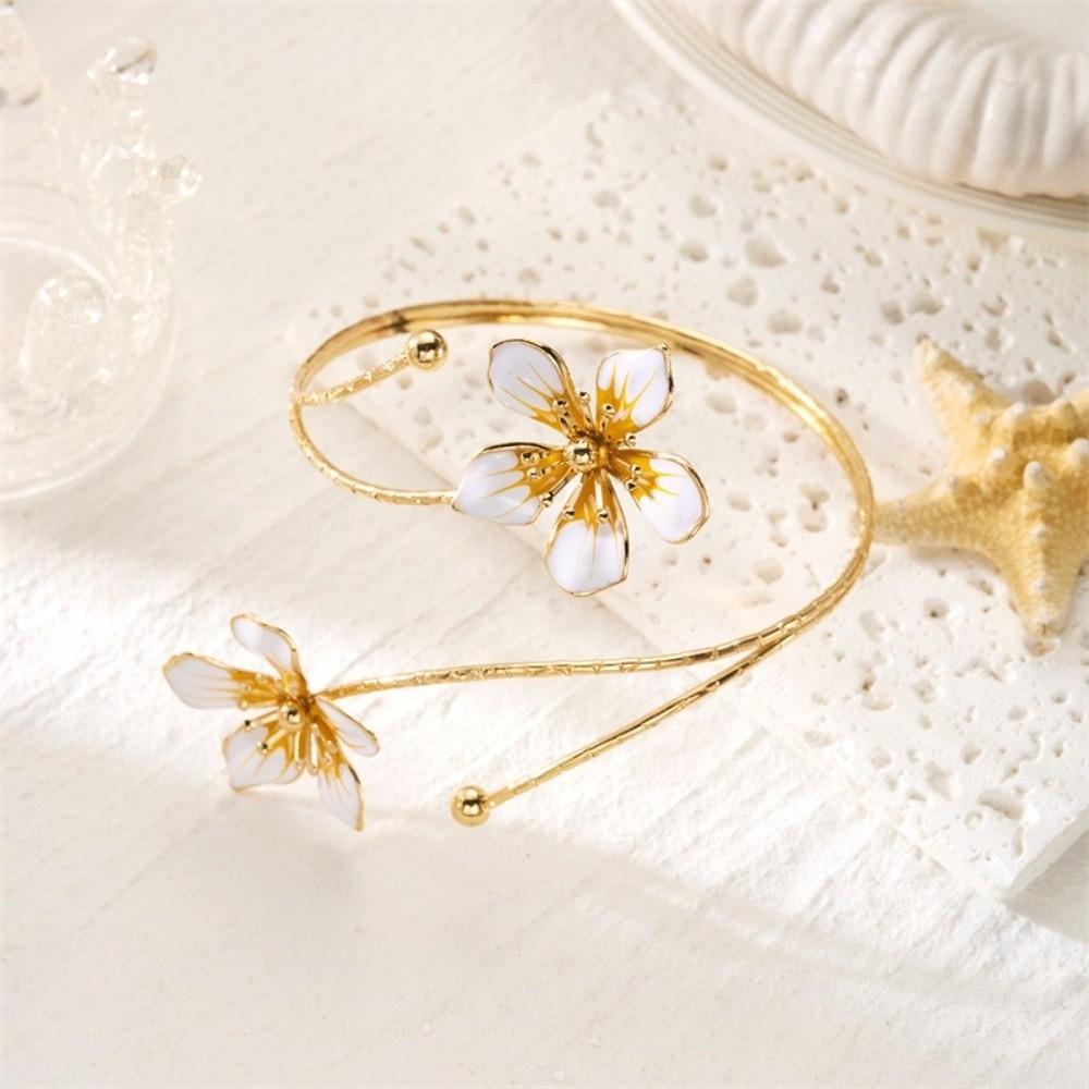 Vintage Style Enamel Flower Cuff Armlet Gold Color Open Arm Ring Special Occasion