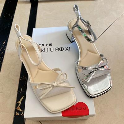 Модные горячо продаваемые 2025 новые модные женские сандалии с квадратным носком, изысканное украшение-бантик, элегантные банкетные женские туфли на высоком каблуке