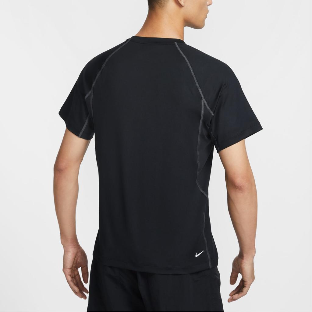 Nike ACG Футболки Мужские Черный/Угольно-Черный/Пиковый Белый Круглый Вырез Умеренный Прямой Крой IO1453-010