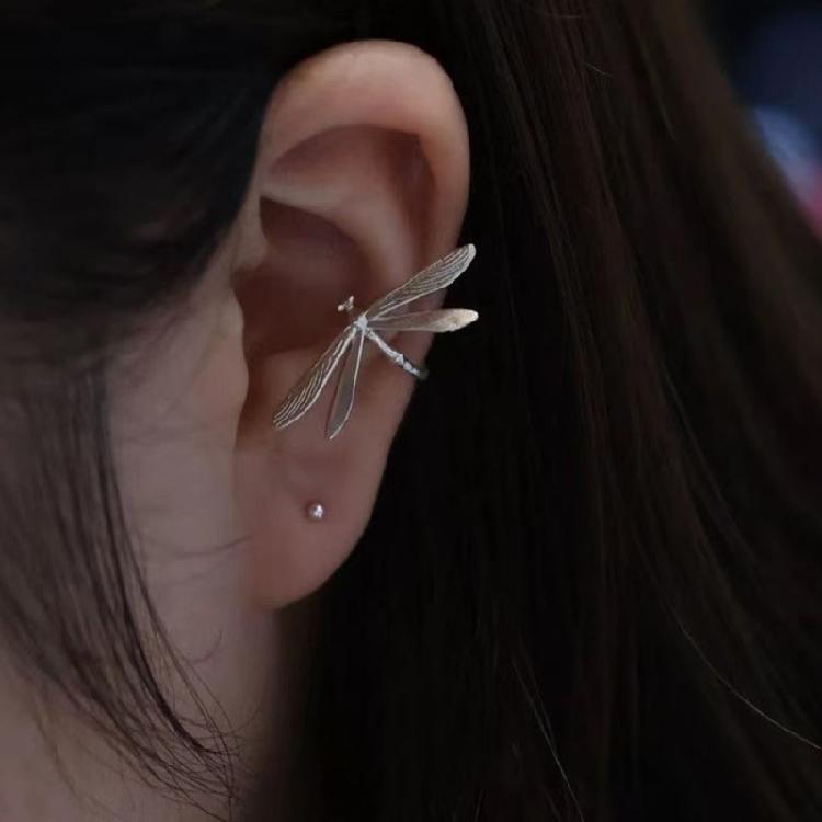 Dragonflies Inspired Alloy Ear Clip Lightweight For Casual Formal Outfit Coordination Winter Ear Accessory