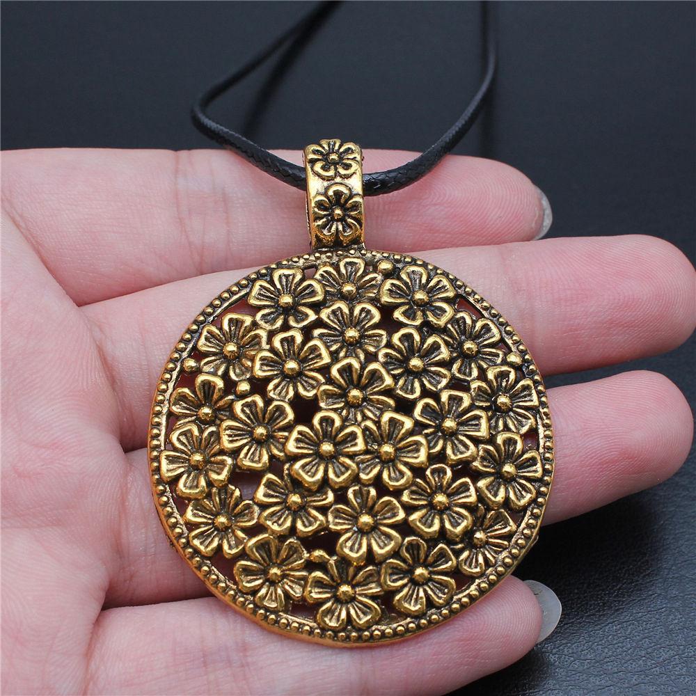 Креативное кожаное ожерелье-цепочка с металлическим кулоном в виде листа и цветка для женщин - Идеально для Дня святого Валентина