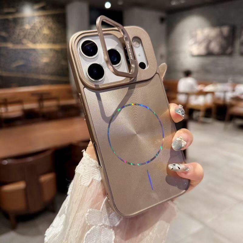 Hardware lens holder with ice crystal glitter and magnetic aurora CD pattern suitable for Apple 17PM phone protective case