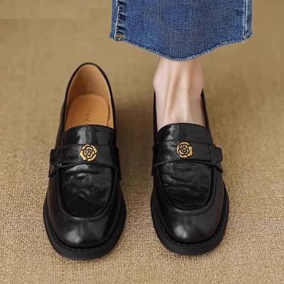 Женские французские ретро кожаные лоферы с камелией - Круглый носок, Массивный каблук, Слипоны