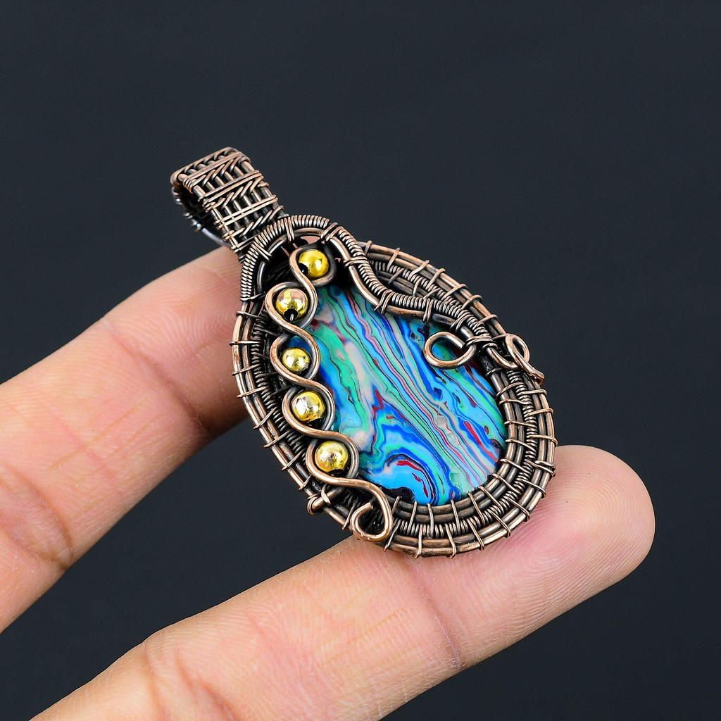 Привлекательный кулон ручной работы из чистой медной проволоки с драгоценными камнями радуги Calsilica