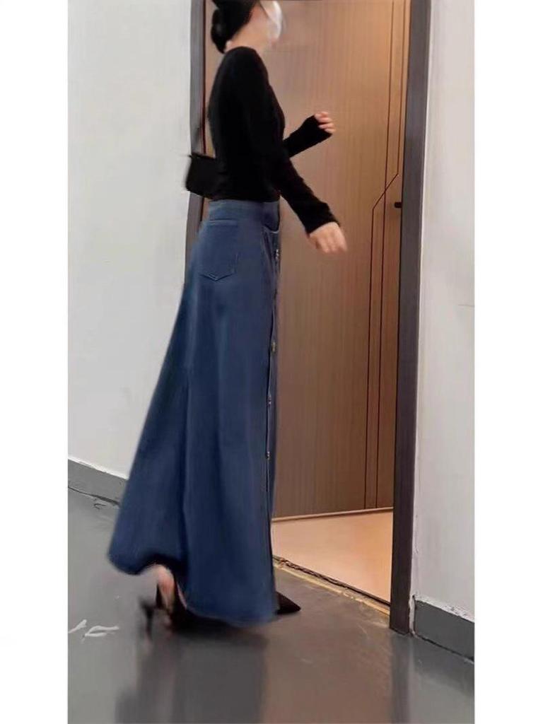 Женская джинсовая юбка с высокой талией, лето 2025 - На пуговицах, средней длины, с разрезом сбоку, А-силуэта, визуально стройнящая, до колена