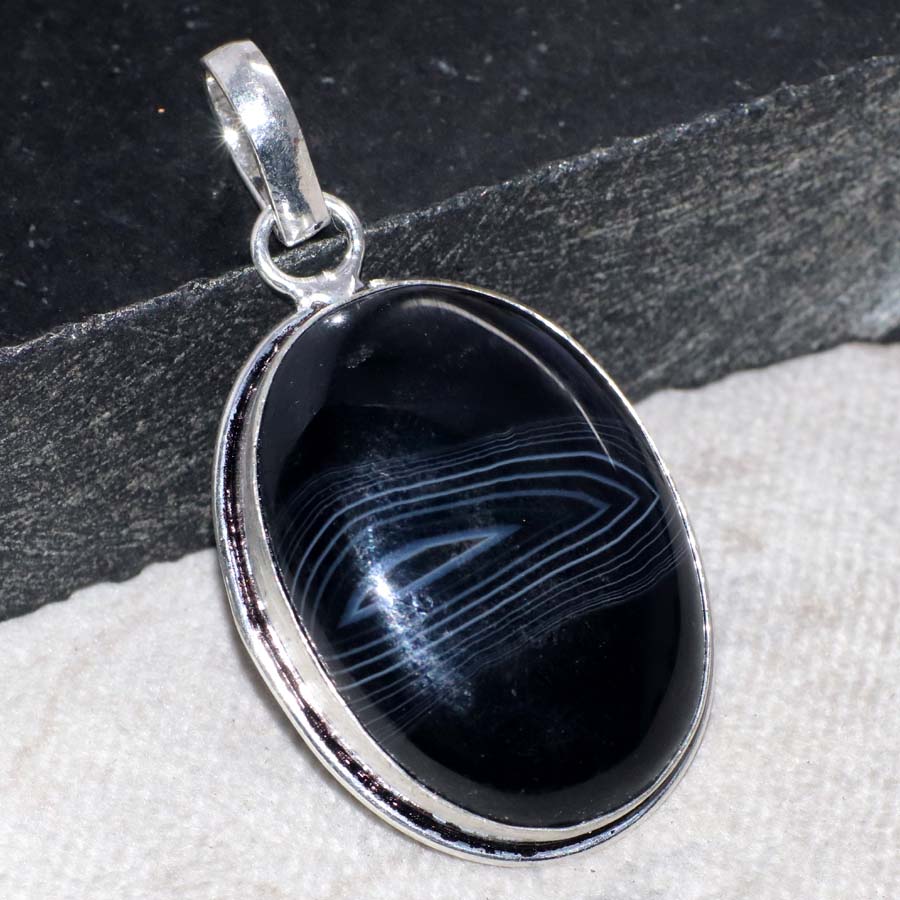 Banded Black Onyx 925 Silver Plated Pendant 1.8" Well Made Gift Trendy a6n60