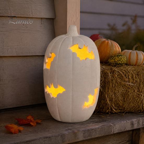 Светящаяся статуэтка тыквы, Хэллоуинская фигурка из смолы, Фонарь-летучая мышь с вырезами и декором, Теплый свет, Жуткая, для дома, улицы, стола, камина, Прочная