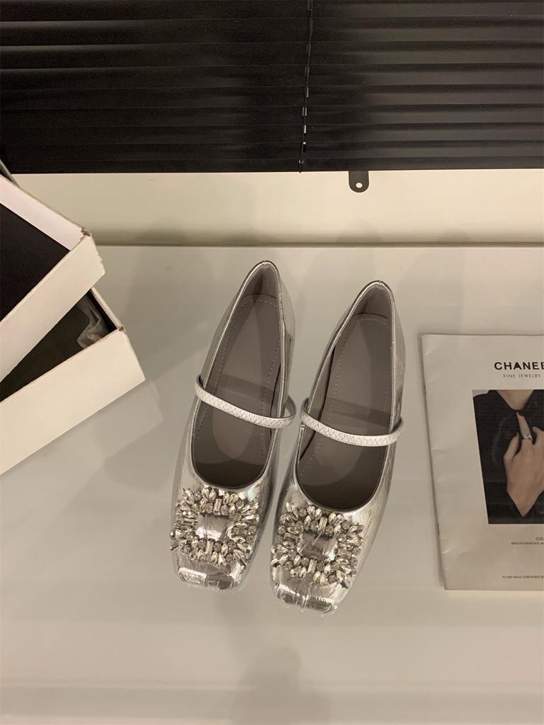 Туфли Мэри Джейн на плоской подошве из французского серебра, женские туфли, весна-осень 2025 года, вечерние туфли красного цвета со стразами и квадратной головкой