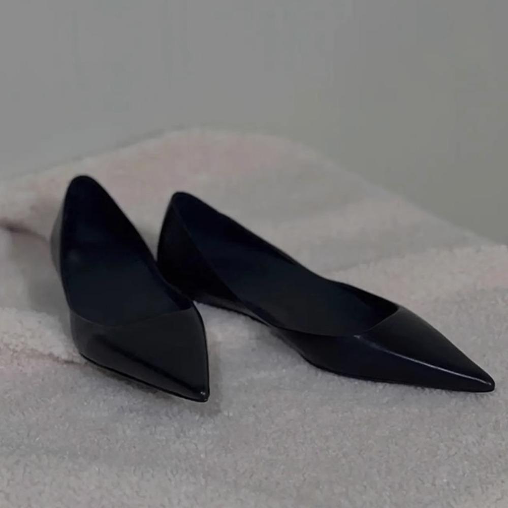 Women's Shoes Heel French Versatile Commuting Shoes Leather Pointed Low Heel Flat Sole Single Shoes Women High Heels Small Heel