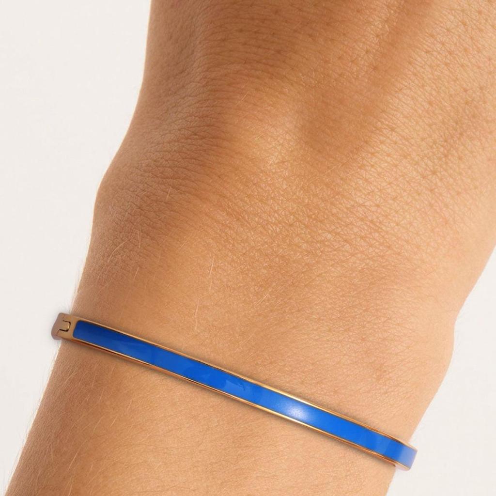 Женский браслет-бангл из титановой стали с золотой эмалью 4 мм и застежкой