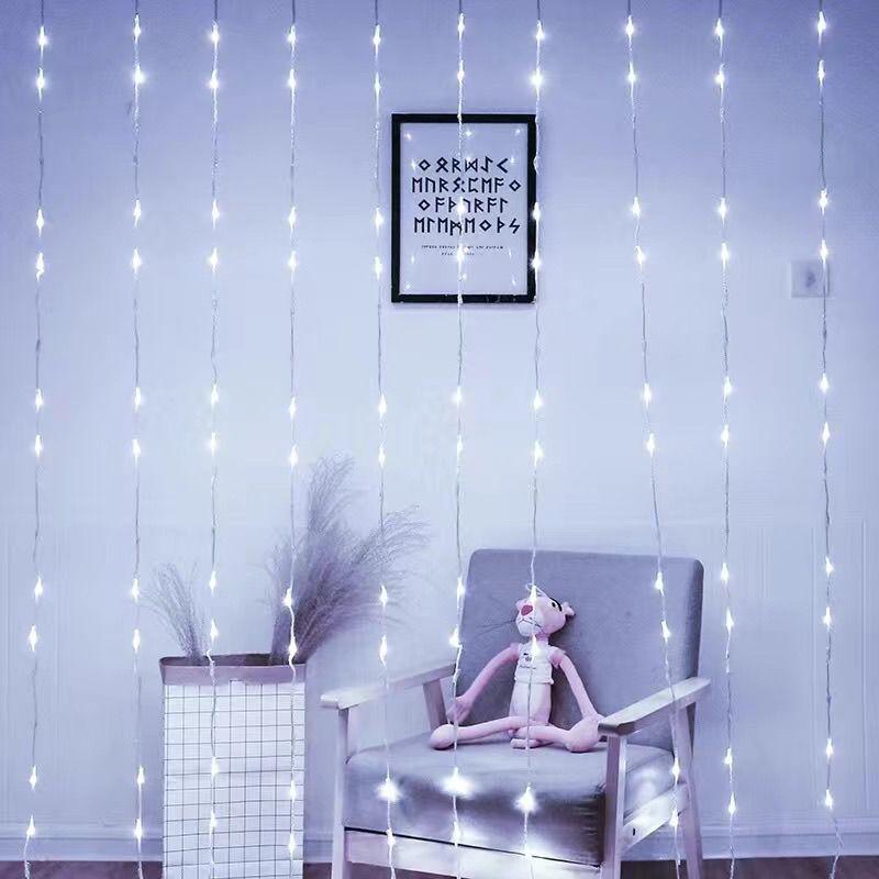 Светодиодные гирлянды-сетки с эффектом водопада: Уличные водонепроницаемые гирлянды для фестивальной декорации и создания романтической атмосферы