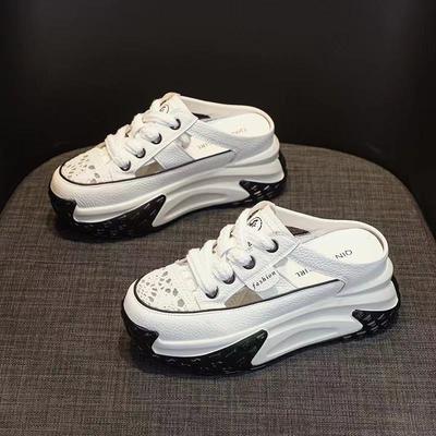 Baotou внутренняя высота увеличивает полутапочки женская летняя одежда 2024 новая мода ленивые прохладные тапочки на толстой подошве полулоток женская обувь