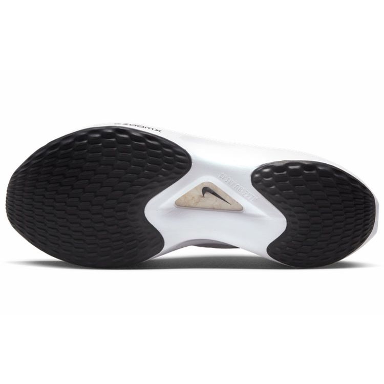 Nike Zoom Fly 5 Черно-белые женские кроссовки DM8974-001