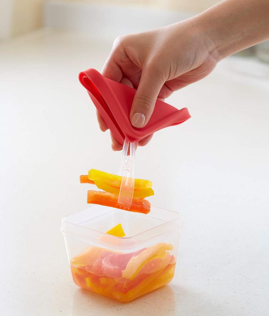 Asahi Denki Kasei Smile Kids Storage Containers with Lids of Mint 175ml In Tongs-shaped (Set 2) Blue/Salmon Pink, (Made Japan) ATN-0102